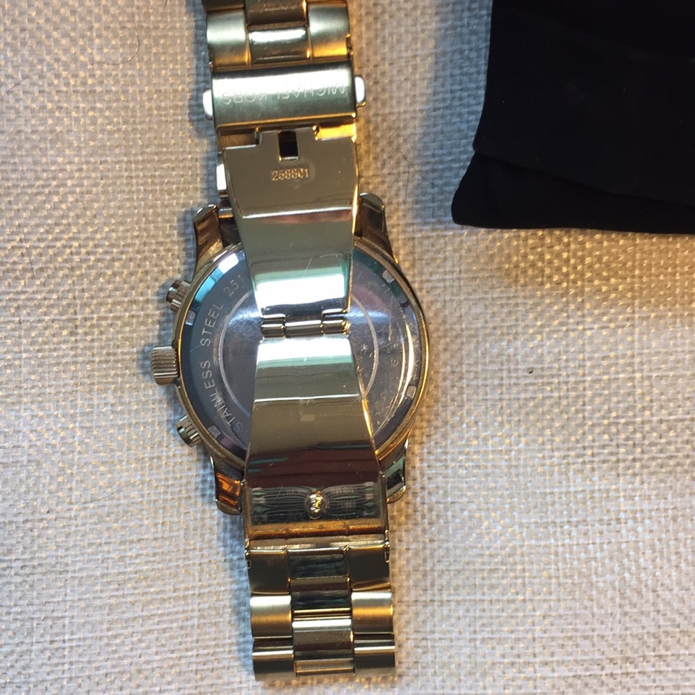 Michael Kors watch - Picture 4 of 4